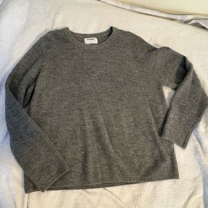 Old Navy Gray Crewneck Sweater